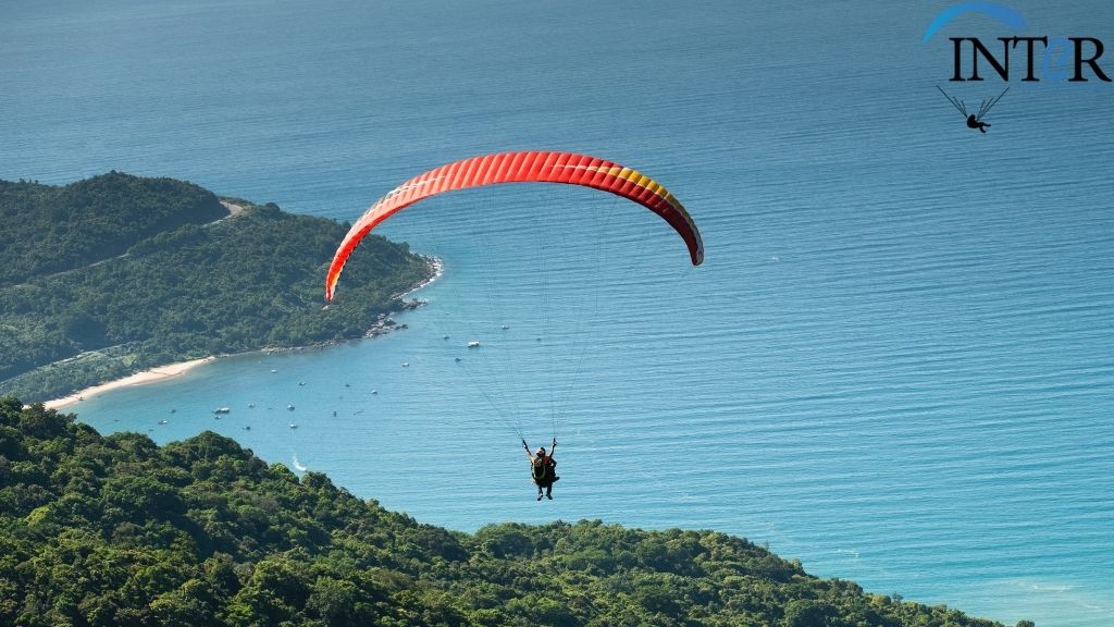 Paragliding 